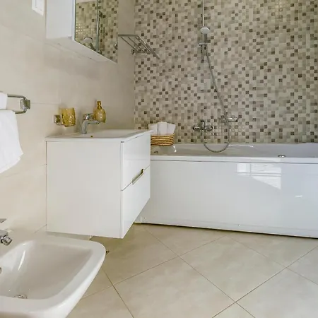 Lotus Villas Resort Pula Extérieur photo