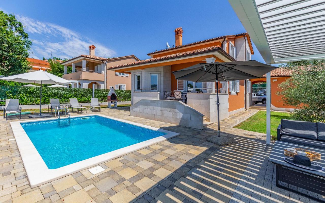 Lotus Villa